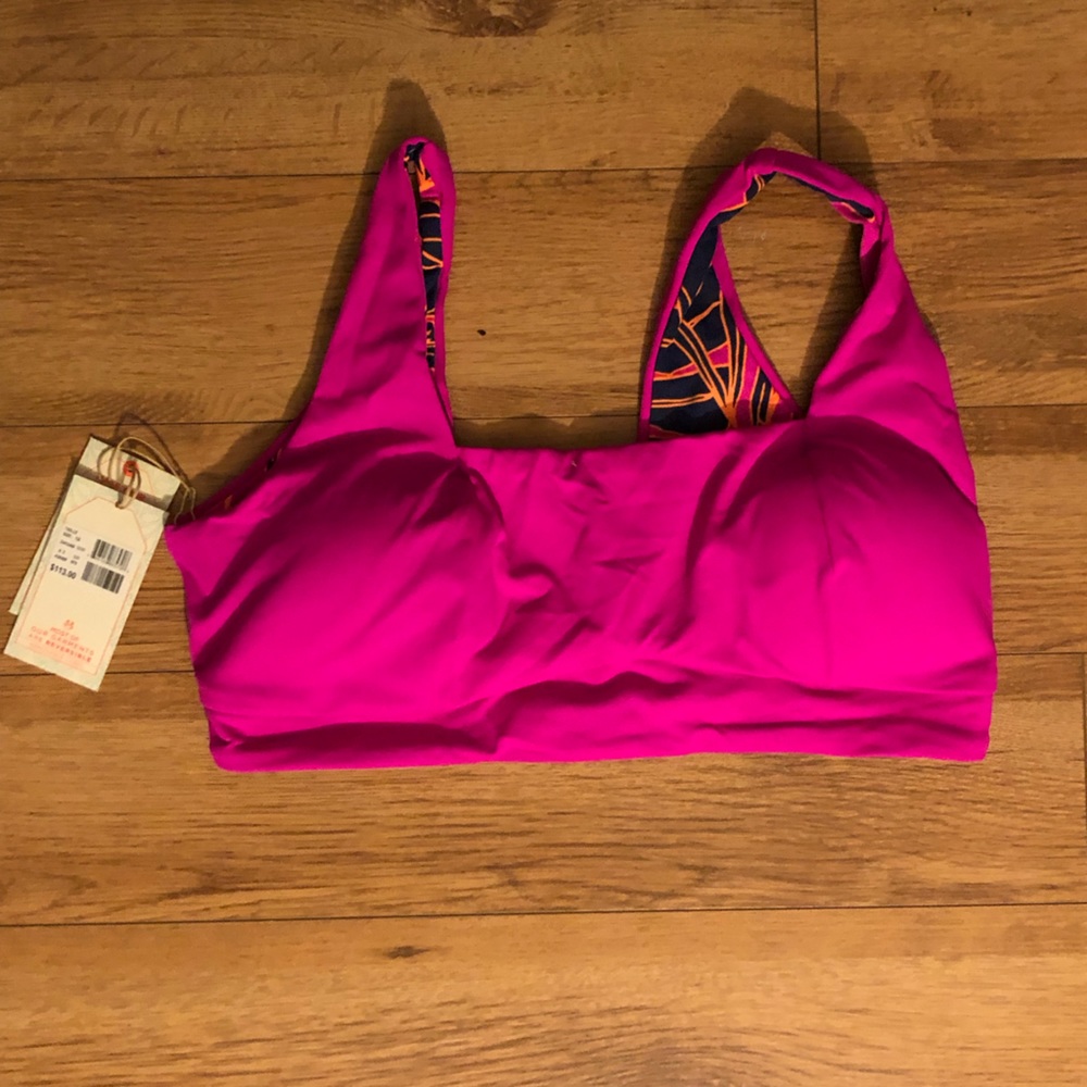 Reversible bathing suit top